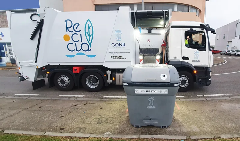 CCOO rebate a Susana Bermúdez y mantiene que la limpieza de Conil sufre falta de personal y planificación