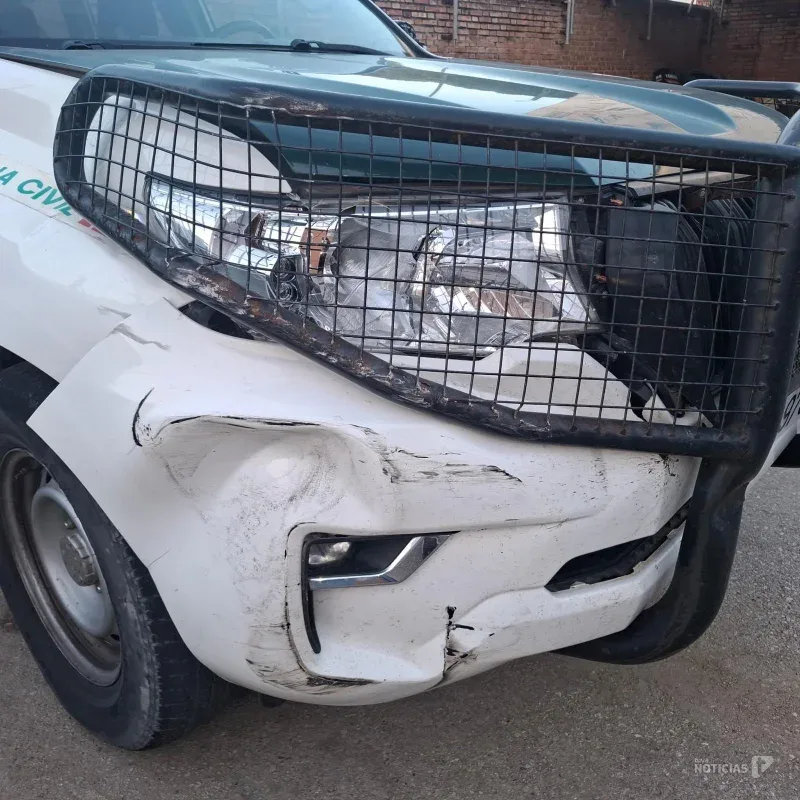 Así quedaba el coche policial tras la persecución