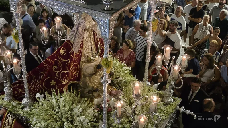 Chiclana acompaña masivamente a la Virgen de los Remedios en procesión