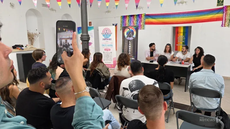 Constitución de la primera Federación de asociaciones LGTBIQA+