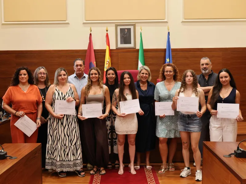 Diez chiclaneras finalizan el curso de vigilante de seguridad