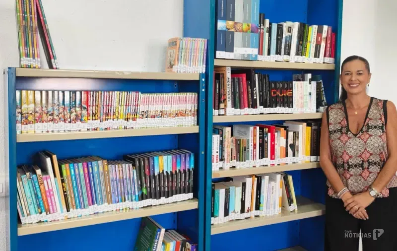La Biblioteca Municipal Manuel de Falla de Barbate recibe 500 nuevos ejemplares comprados en una librería local