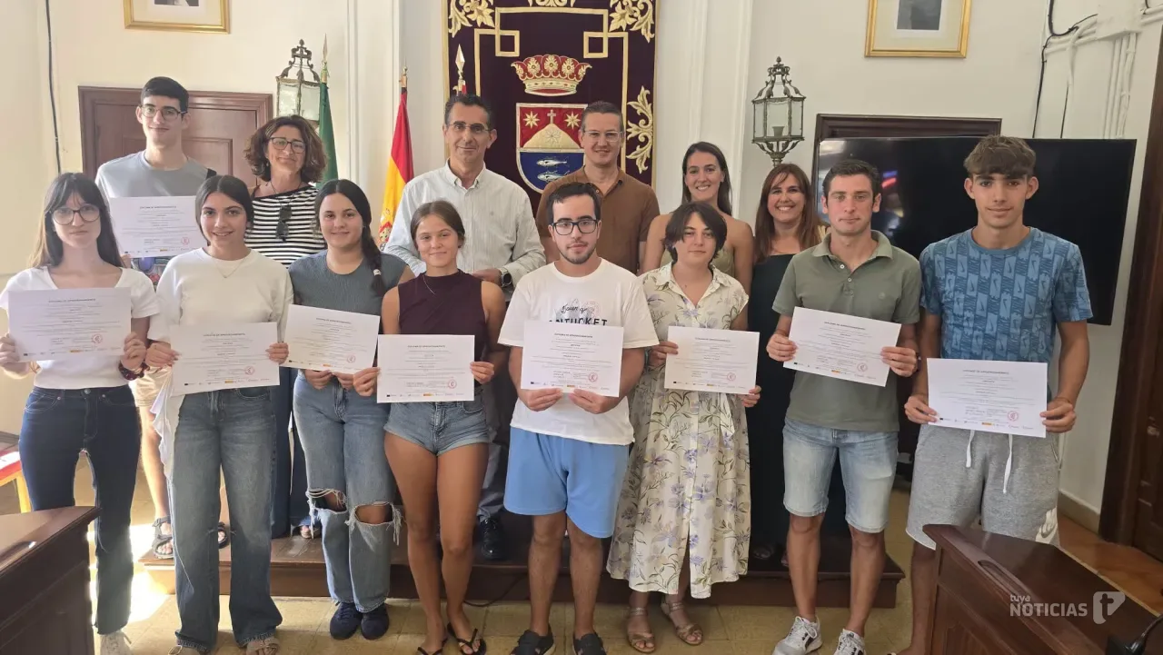 Barbate entrega los diplomas del Curso Intensivo de Inglés B1 del Programa Talento Joven