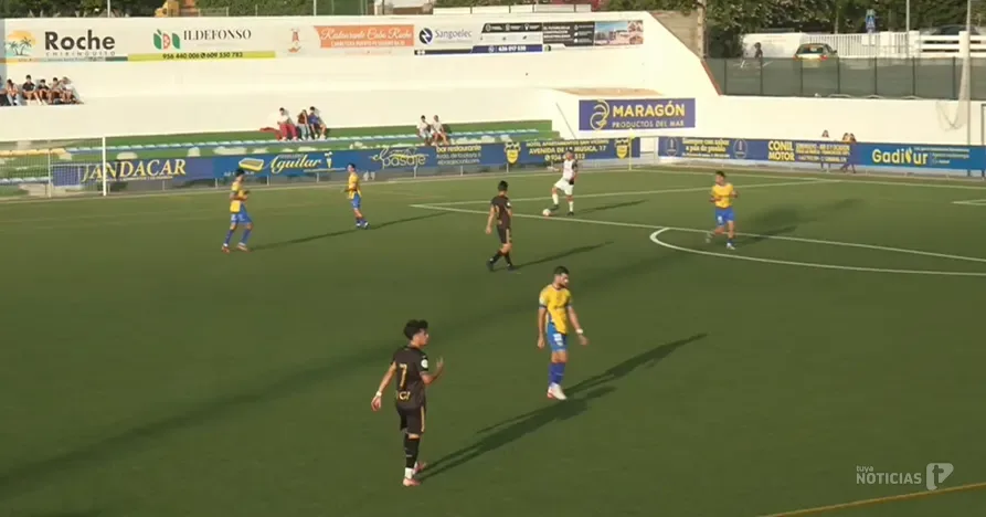 Conil y Chiclana cierran la quinta jornada con una victoria y un empate