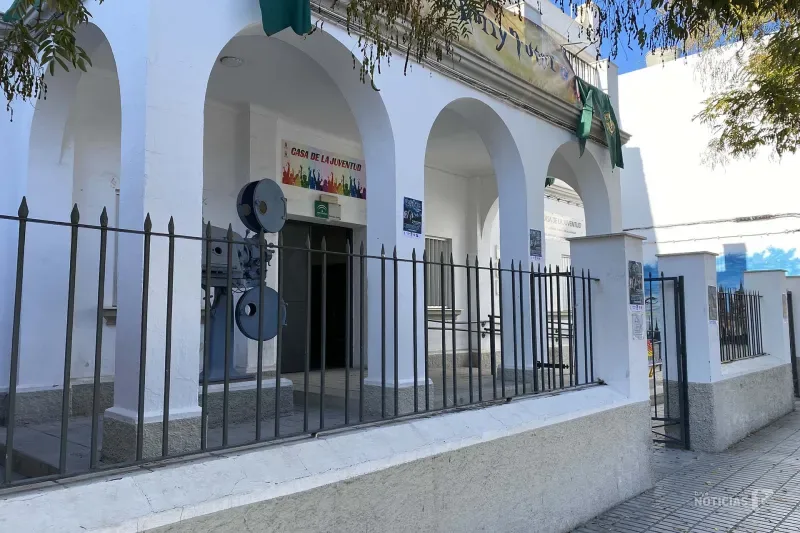 La Casa de la Juventud asumirá temporalmente los servicios del Mercado