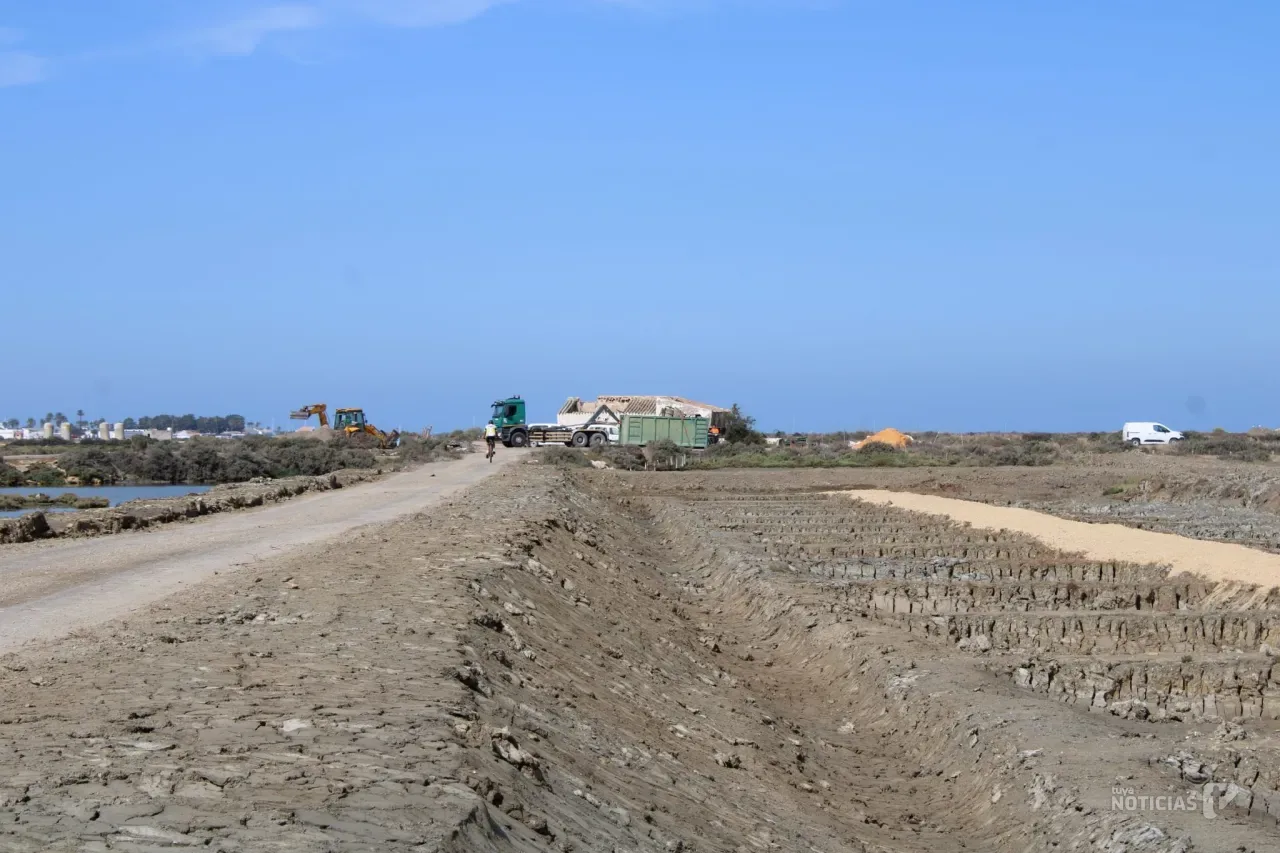Las Salinas de Carboneros finalizarán su recuperación en dos semanas