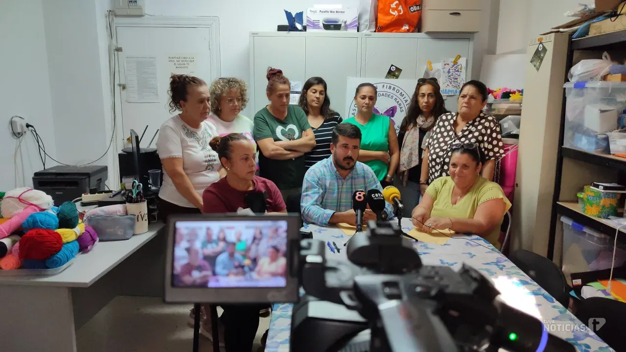 Fibavida recibe 1.000 euros de la Mancomunidad de La Janda para apoyar a personas con fibromialgia