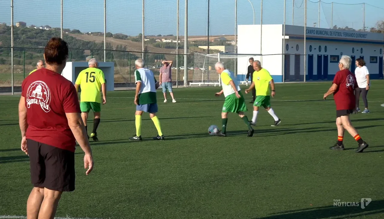 De los 60 años a un Mundial: la increíble historia de los mayores de Chiclana que han encontrado en el fútbol una nueva juventud