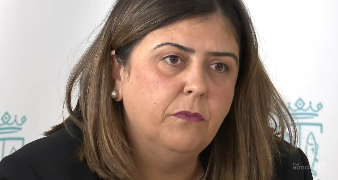 La alcaldesa de Conil aplaza cualquier decisión sobre Manuel Almazo hasta conocer sus explicaciones