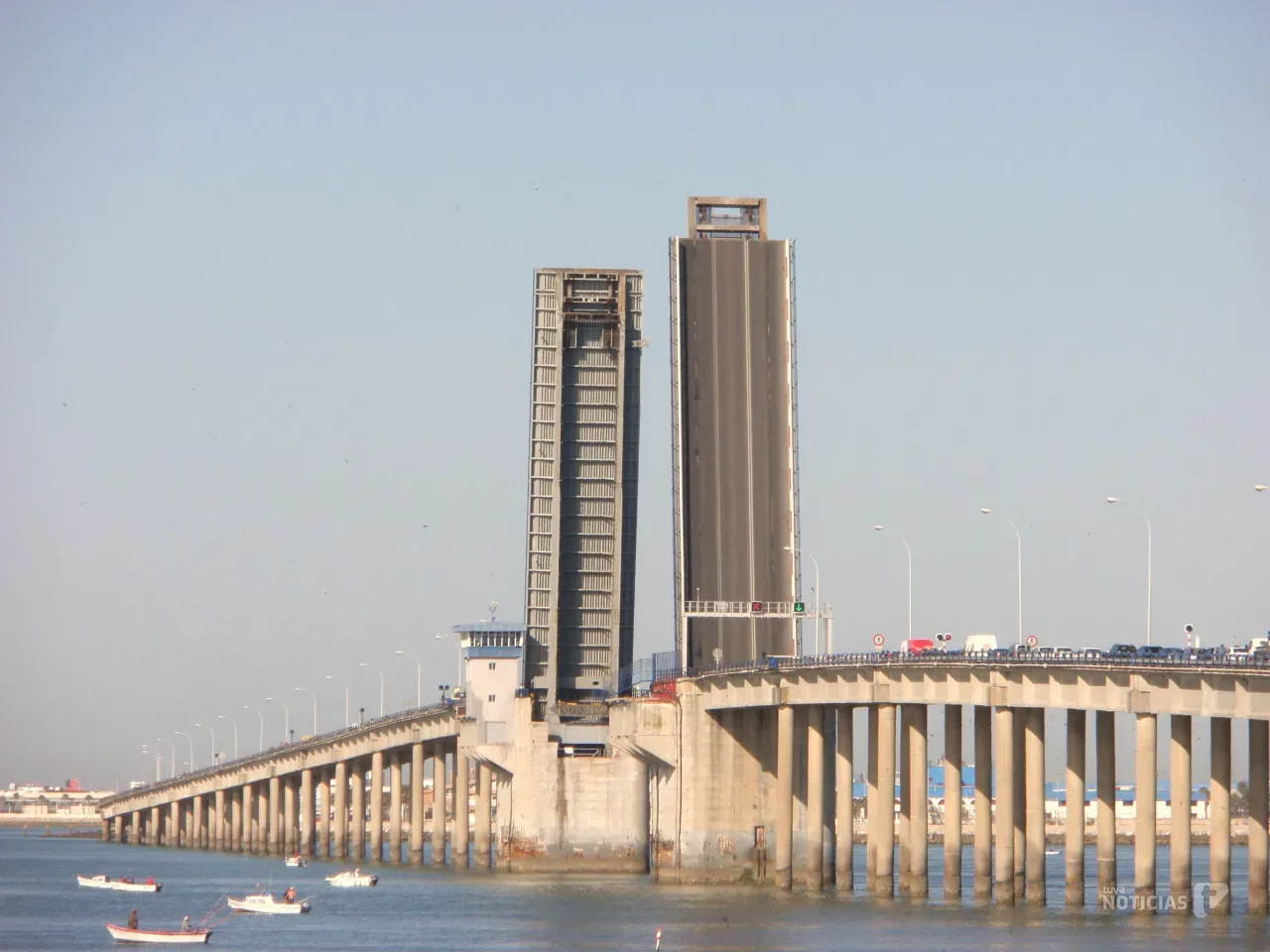 ¿Por qué el puente Carranza de Cádiz ahora se llama Rafael Alberti? Esta es la razón