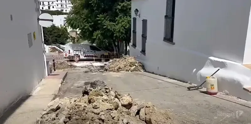 Localizada la avería que causaba filtraciones en el Callejón Clarinas
