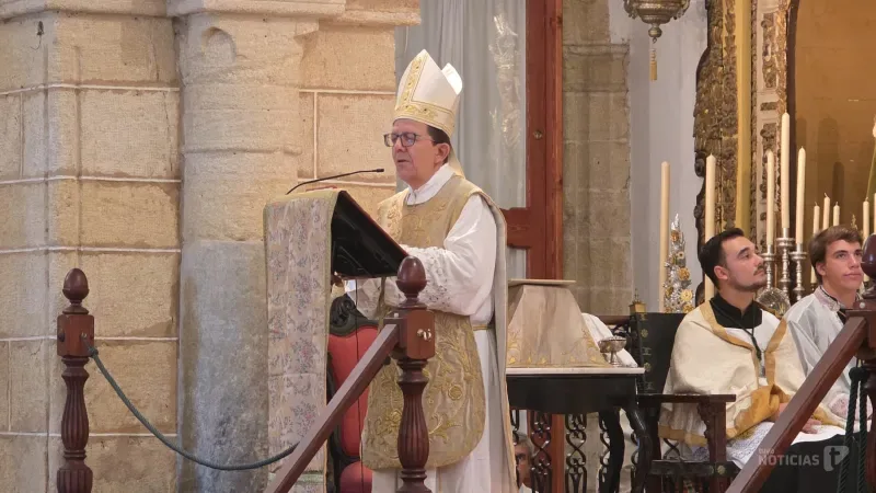 La Función Principal y la procesión de la Virgen de la Oliva marcan el día grande de Vejer