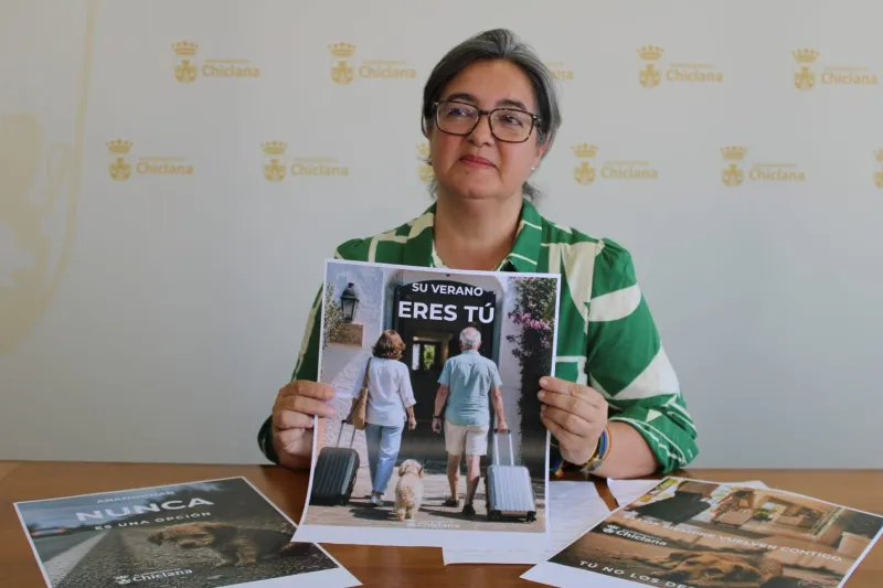 Chiclana lanza una campaña contra el abandono de animales en verano