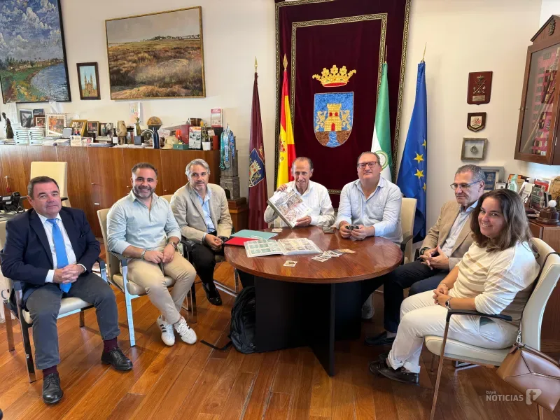 Chiclana tendrá sus propias estampitas de Semana Santa para coleccionar e intercambiar