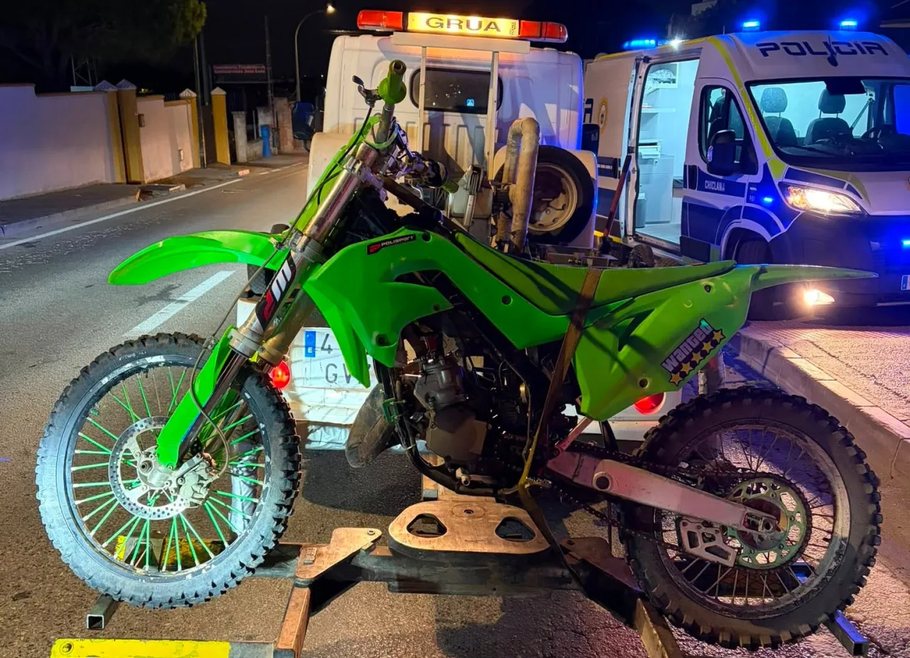 Investigan a un motorista por conducir sin carné y bajo los efectos del alcohol en Chiclana