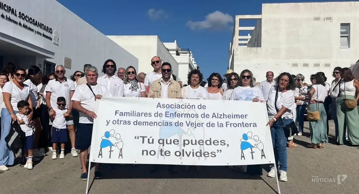 Vejer conmemora el Día Mundial del Alzheimer con su XV Marcha Solidaria