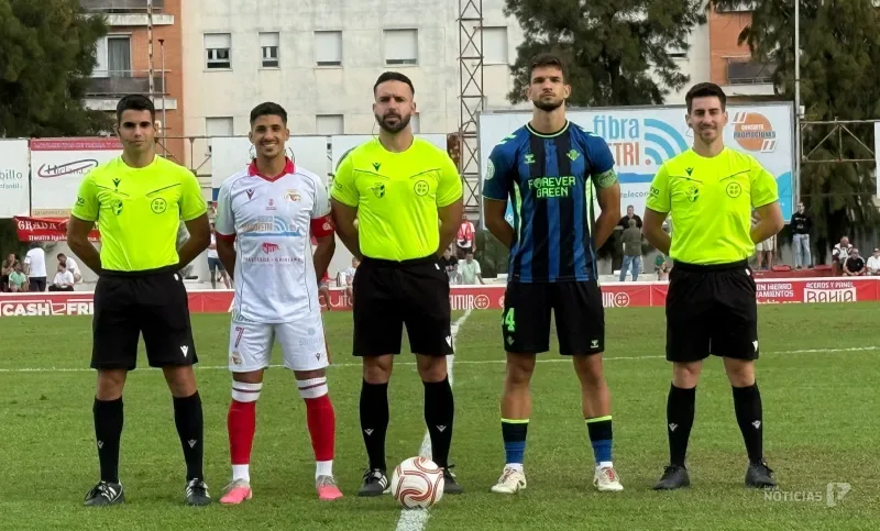 El Chiclana CF rescata un punto ante el Betis C con un gol en los minutos finales