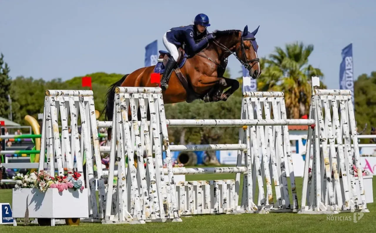 Vejer entrega los premios del Trofeo Ayuntamiento dentro de un Andalucía October Tour que reúne a la élite mundial de la hípica