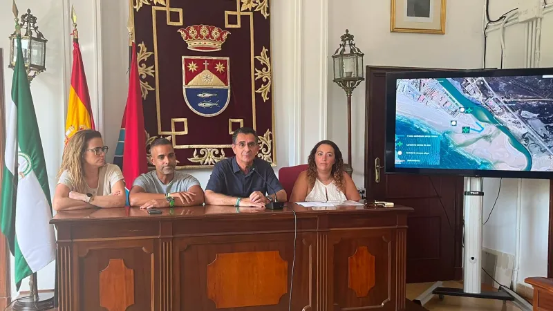 Barbate estrena su esperada playa canina en La Barra