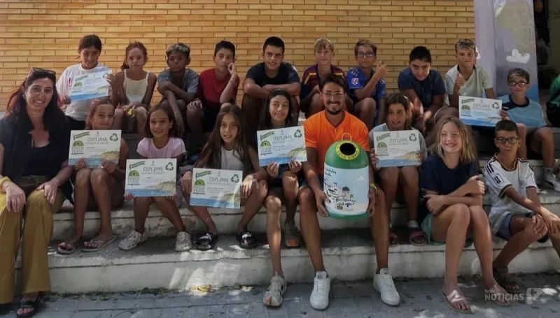 Conil premia la creatividad y el compromiso ambiental de los más jóvenes en su concurso de reciclaje