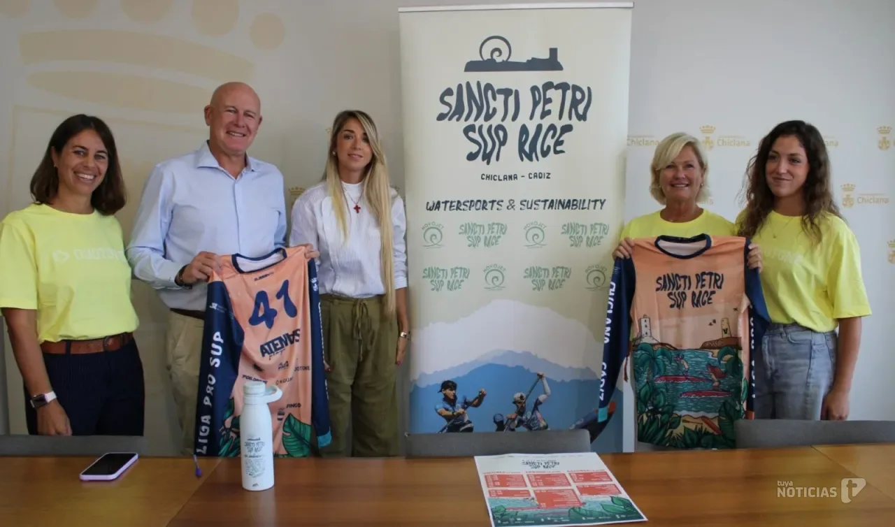 150 deportistas convertirán Sancti Petri en la gran fiesta nacional del paddle surf