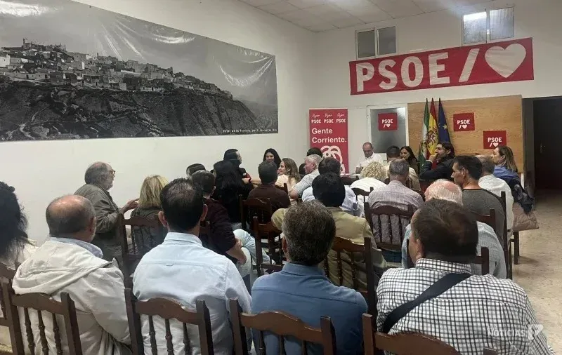 El PSOE de Vejer moviliza sus bases para blindar los avances del Gobierno y revalidar la Alcaldía