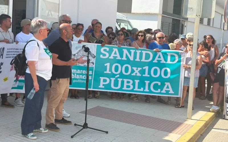 Zahara de los Atunes se moviliza para exigir refuerzos sanitarios y una ambulancia plenamente operativa