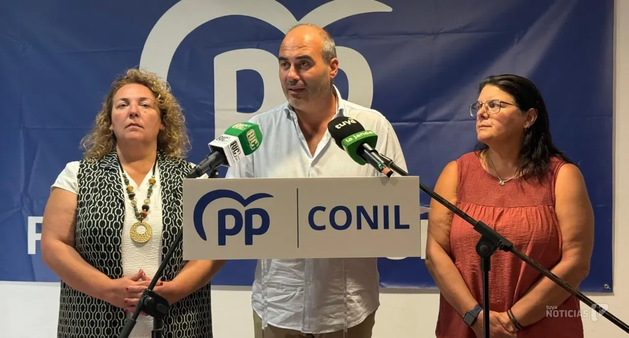 El PP de Conil carga contra el gobierno local por la gestión del verano: “Conil sigue estancado y paralizado”