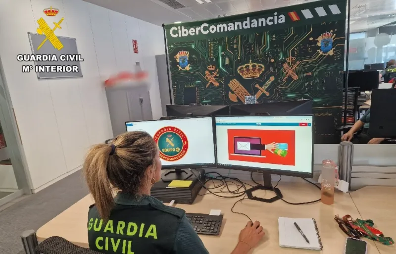 Arrestada en Chiclana por engañar a una anciana y obtener más de 115.000 euros