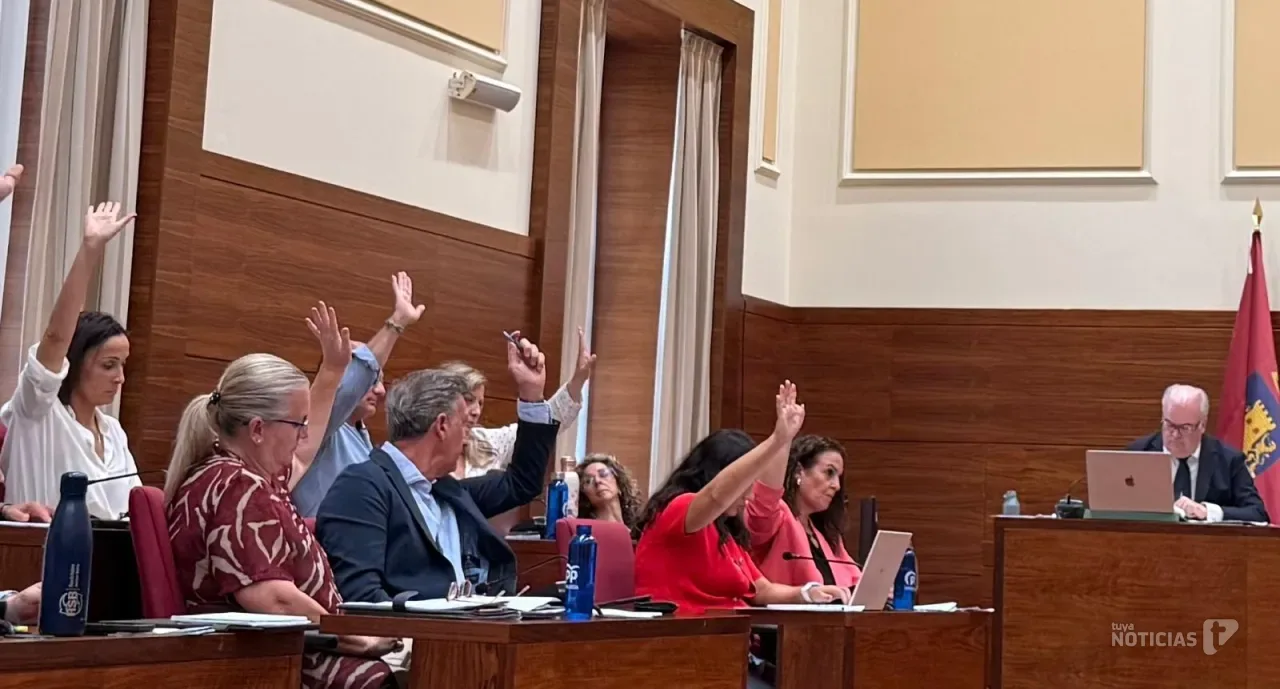 El Partido Popular reclama normalidad para Ceuta y debate la ordenanza de eficiencia energética