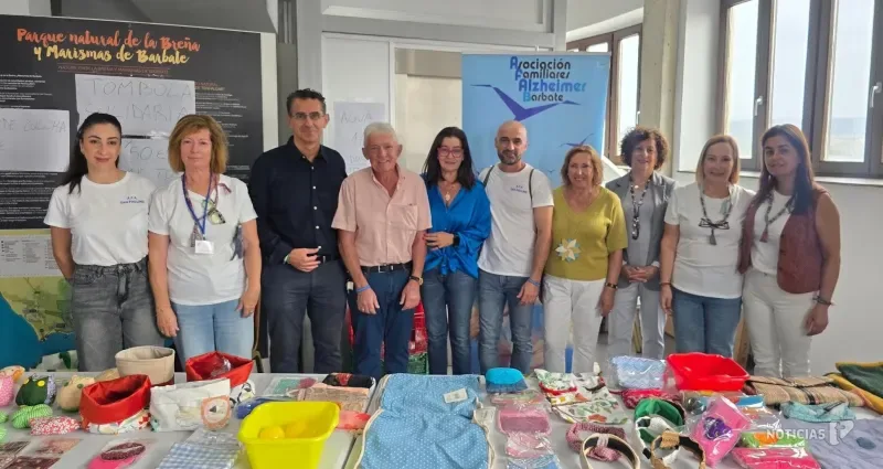 La Lonja Vieja reúne en Barbate tradición, creatividad y solidaridad con el XI Encuentro de Patchwork y Almazuela