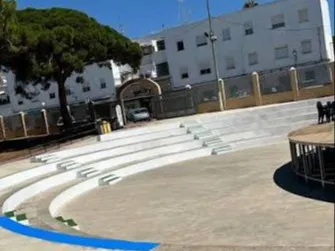 Barbate ofrece cinco noches de teatro gratuito al aire libre en el Parque Infanta Elena