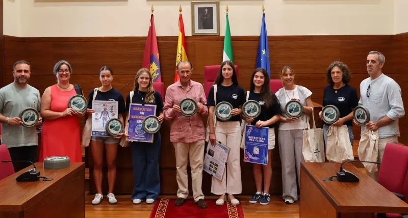 Microplásticos y cambio climático: premio europeo para el IES Ciudad de Hércules