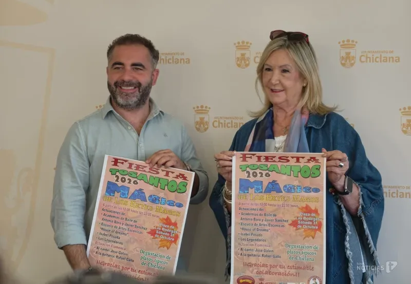 La Fiesta de Tosantos Mágico llena de música y gastronomía la Plaza de Las Bodegas