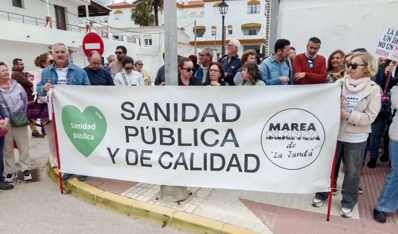 La Marea Blanca cuestiona que la asistencia sanitaria esté garantizada en Zahara de los Atunes