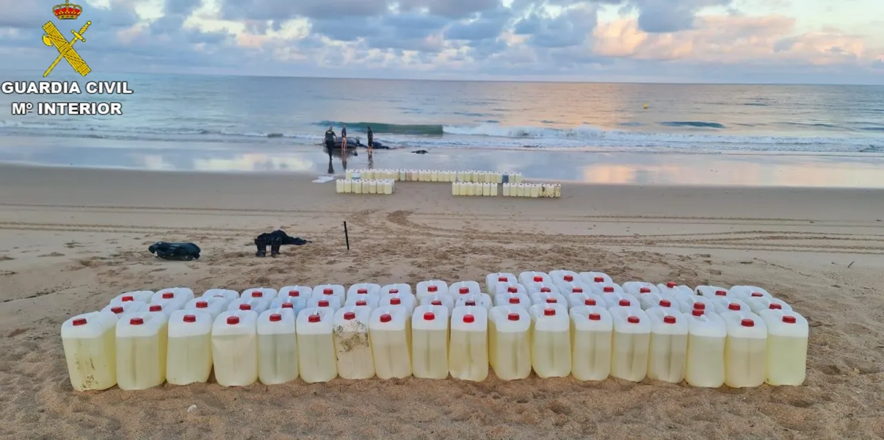 La Guardia Civil frustra un posible abastecimiento de narcolanchas en El Palmar