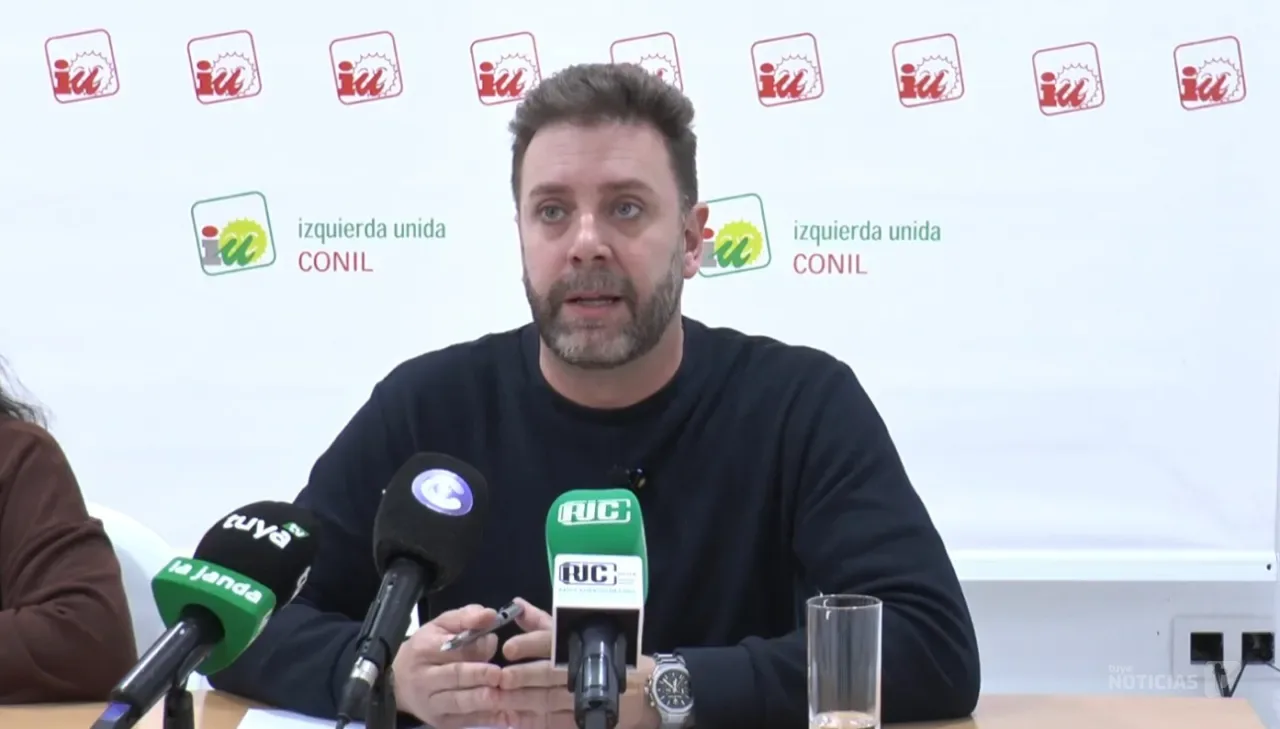 IU pide explicaciones y reclama la dimisión del concejal de policía local de Conil