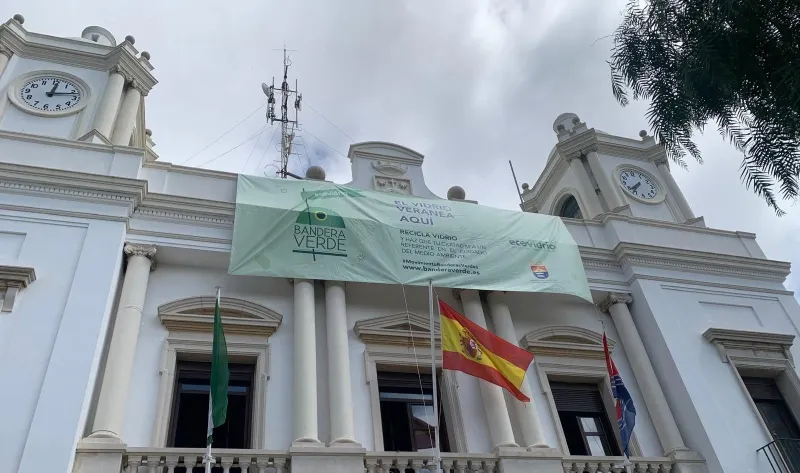 Barbate busca revalidar la Bandera Verde de Ecovidrio con el respaldo de 76 establecimientos hosteleros
