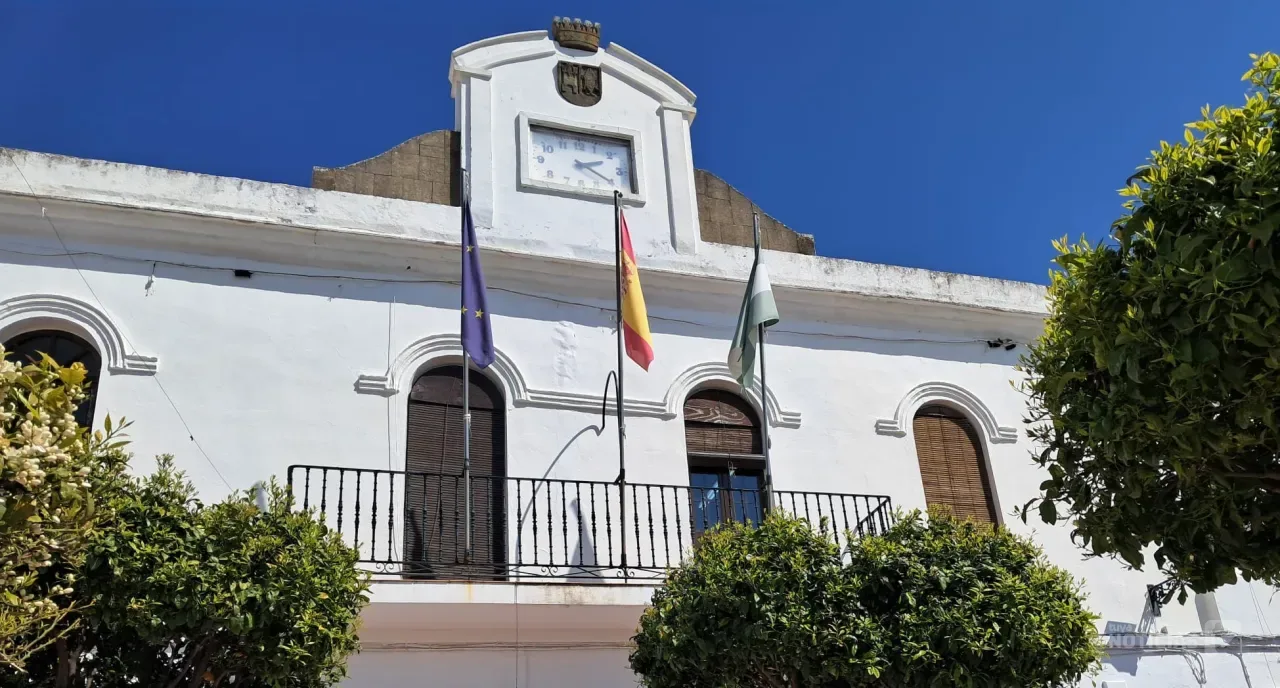 La provincia de Cádiz se moviliza en apoyo a Ceuta con concentraciones impulsadas por la FEMP