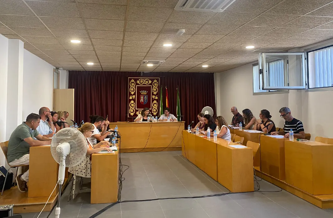 IU respalda las cuentas de ROSAM, pero alerta de su fragilidad económica y reclama mayor transparencia