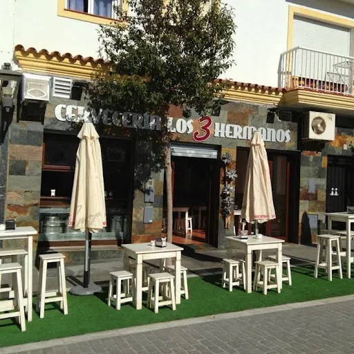 Cervecería Los Tres Hermanos
