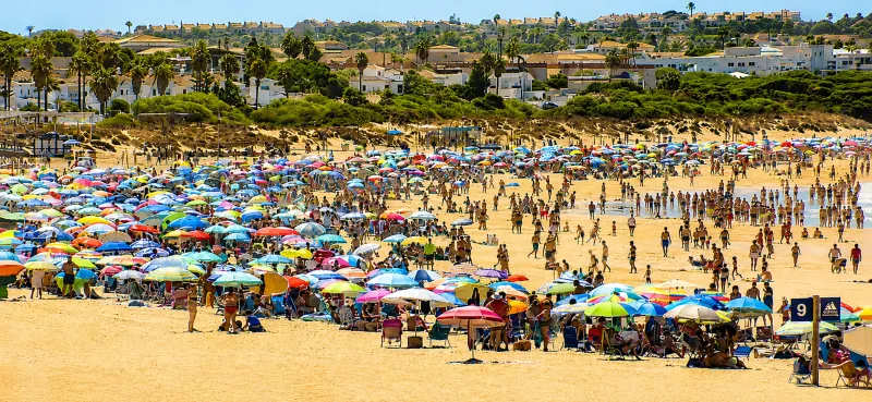 Julio de lleno en los hoteles de Chiclana