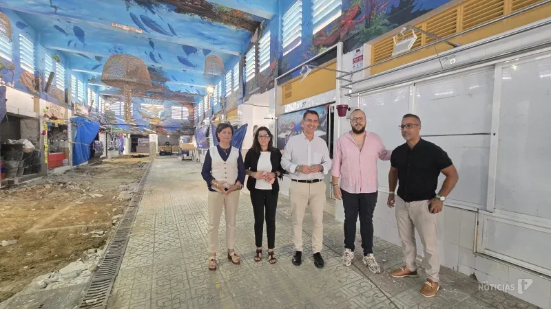 Los miembros del equipo de gobierno en su visita a las obras