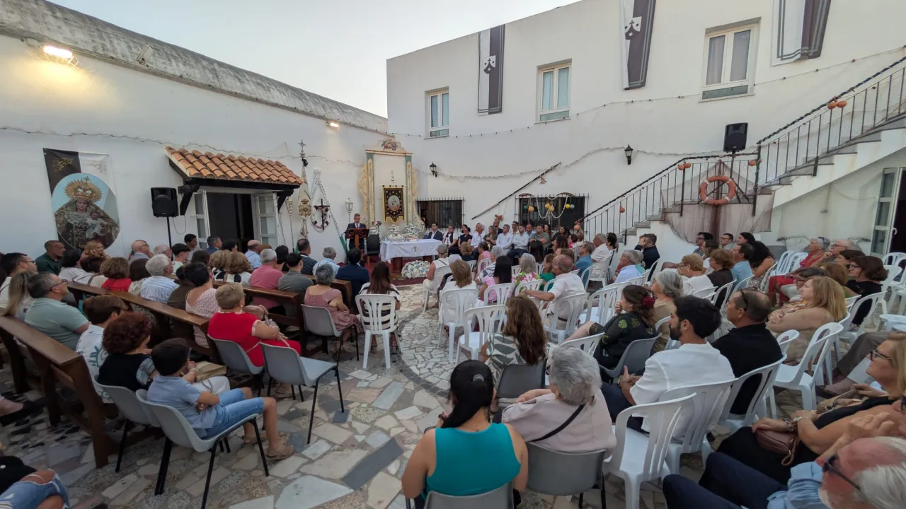Jesús Sanz emociona a Conil con un pregón íntimo y lleno de devoción a la Virgen del Carmen
