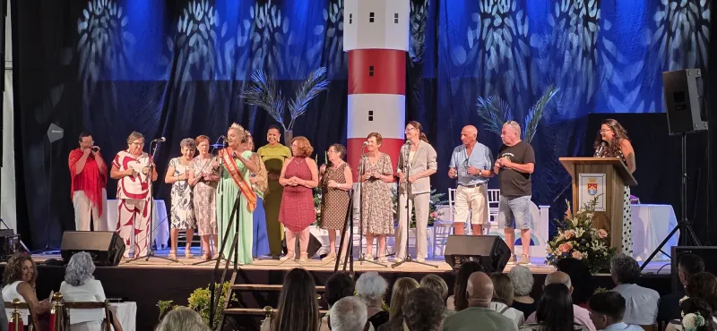Barbate da la bienvenida a su Feria del Carmen con una noche llena de emoción y tradición