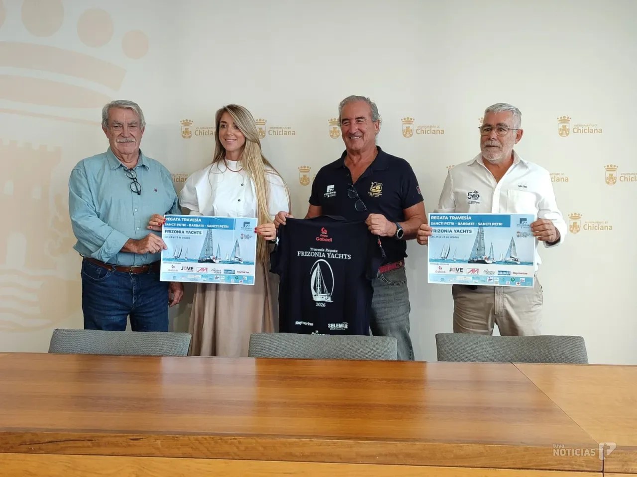 El Club Náutico Sancti Petri convierte la travesía a Barbate en una experiencia de convivencia