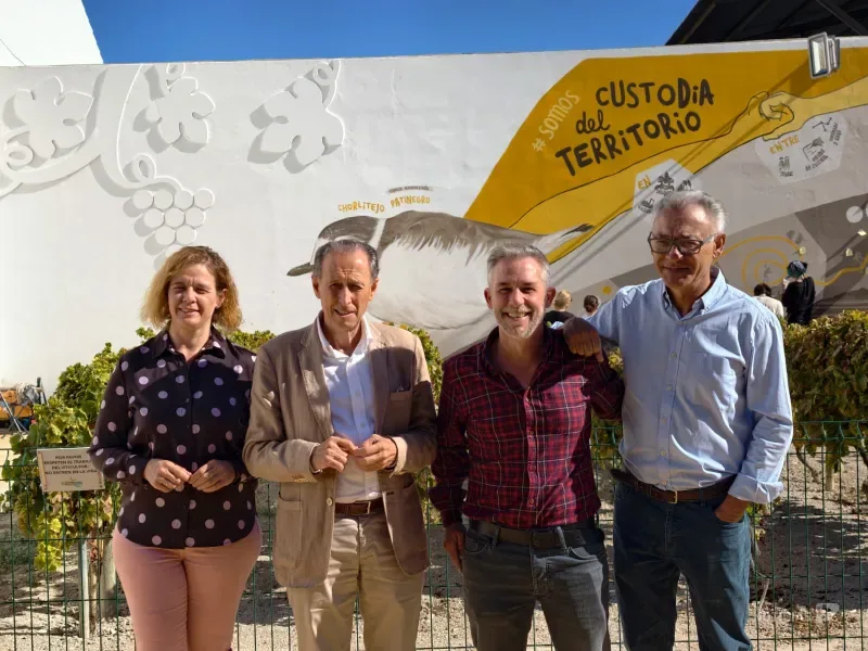 Chiclana acoge el Día de la Custodia del Territorio con un mural pionero en España