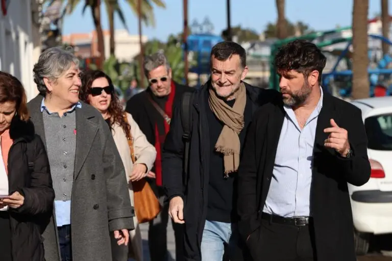 Antonio Maíllo reclama en Chiclana la construcción del centro de salud de La Cucarela