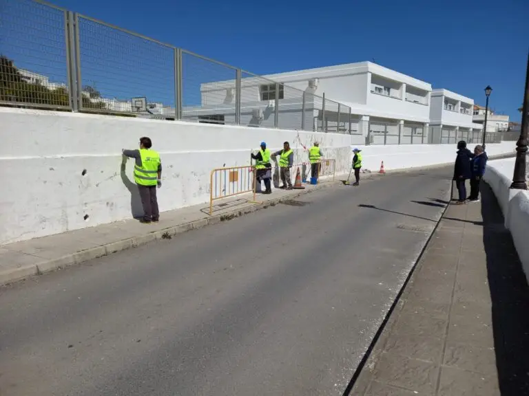 Vejer destina más de 380.000 euros a mejoras en colegios y recuperación del Aula de la Naturaleza