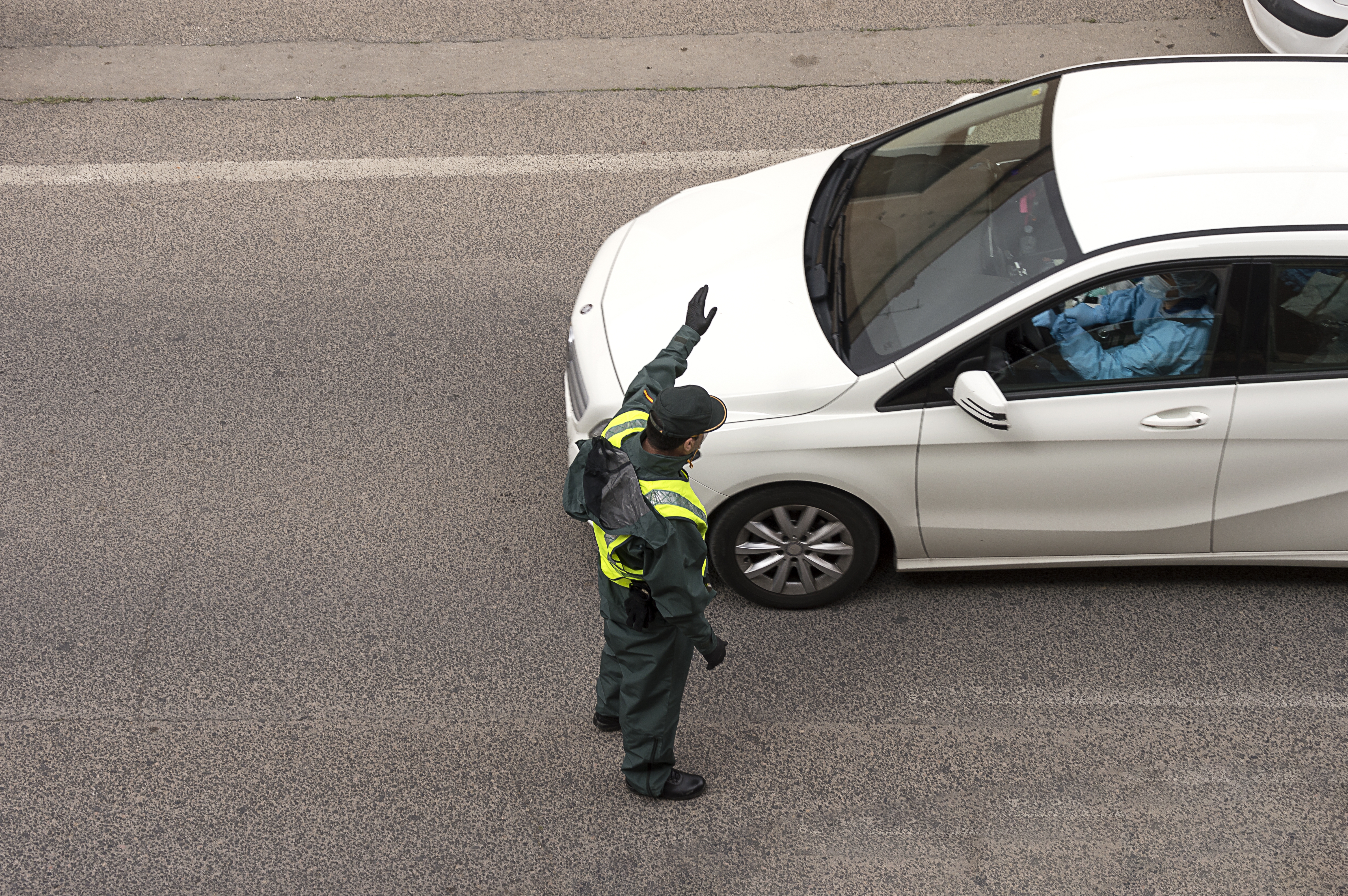 Casi 10.000 controles en Carnaval: la Guardia Civil detecta 290 positivos en alcohol y drogas en Cádiz